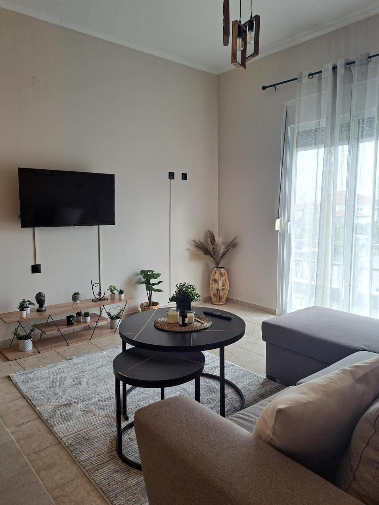 Pnoe Apartments Loutraki  Bagian luar foto