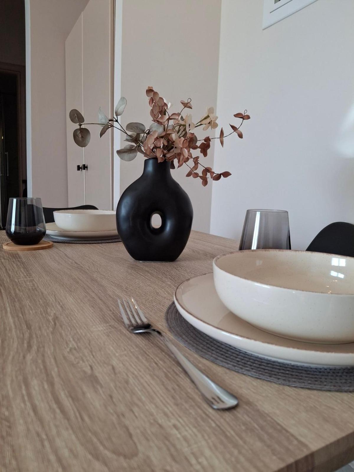 Pnoe Apartments Loutraki  Bagian luar foto