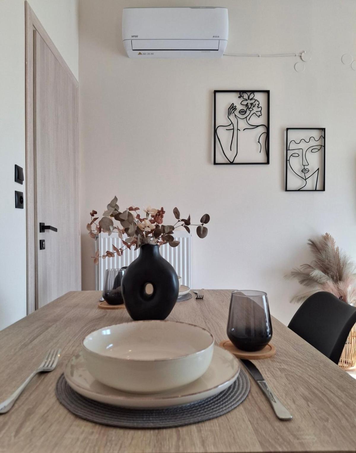 Pnoe Apartments Loutraki  Bagian luar foto
